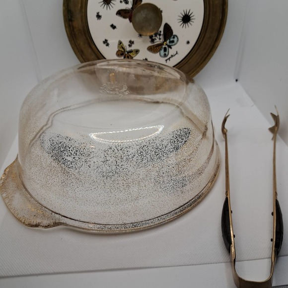 VINTAGE 1960's Georges Briard Fire King Covered Casserole in Brass Gold Flecked - Picture 4 of 5